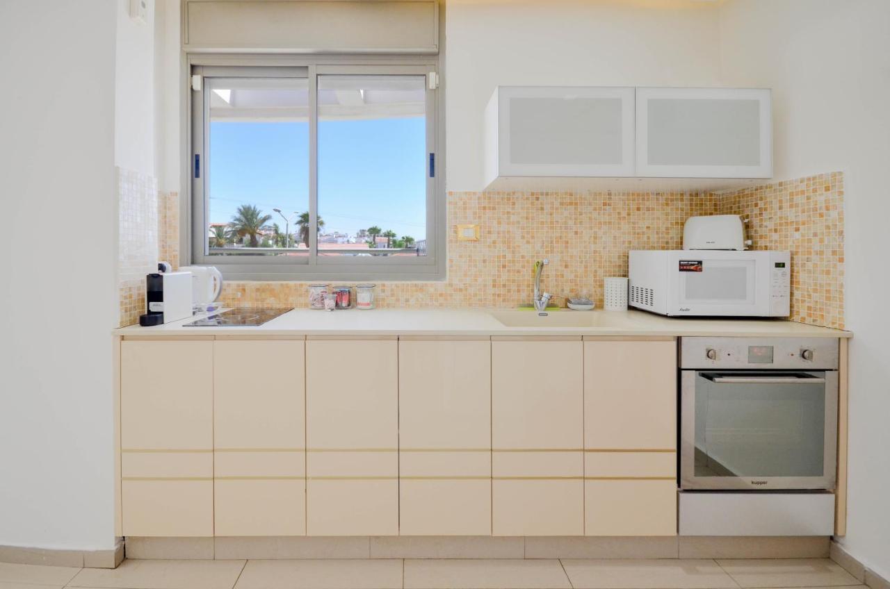 Yalarent Eucalyptus 2Br & Balcony Apt Apartment เอลัต ภายนอก รูปภาพ